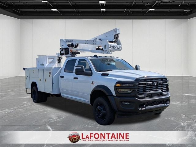 2025 RAM Ram 5500 Chassis Cab RAM 5500 TRADESMAN CHASSIS CREW CAB 4X4 84' CA