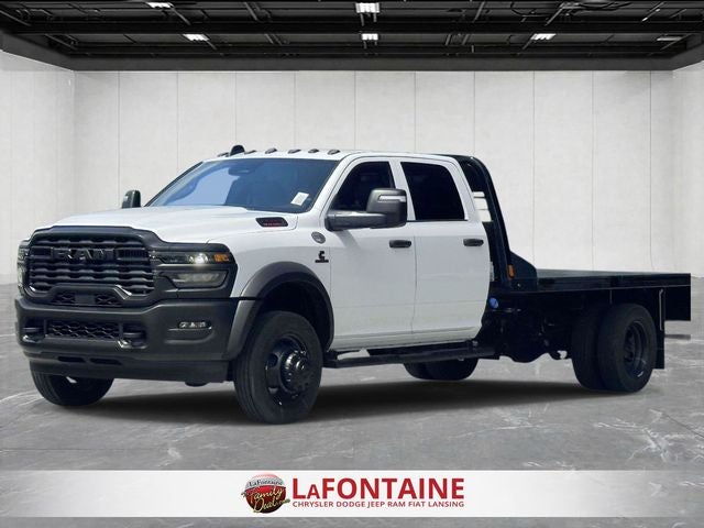 2026 RAM Ram 5500 Chassis Cab RAM 5500 TRADESMAN CHASSIS CREW CAB 4X4 84' CA