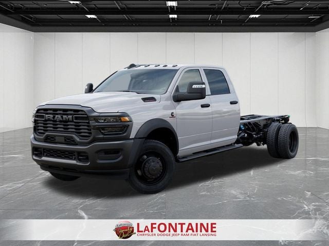 2026 RAM Ram 5500 Chassis Cab RAM 5500 TRADESMAN CHASSIS CREW CAB 4X4 84' CA