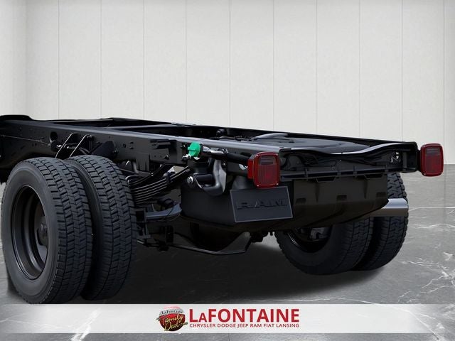2026 RAM Ram 5500 Chassis Cab RAM 5500 TRADESMAN CHASSIS CREW CAB 4X4 84' CA
