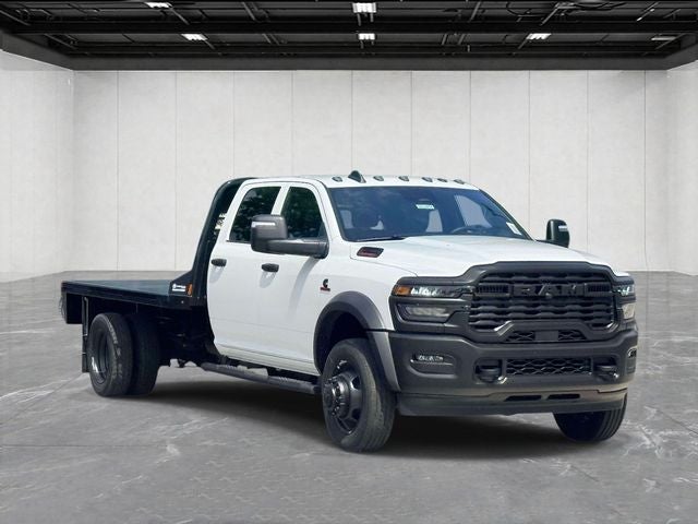 2026 RAM Ram 5500 Chassis Cab RAM 5500 TRADESMAN CHASSIS CREW CAB 4X4 84' CA