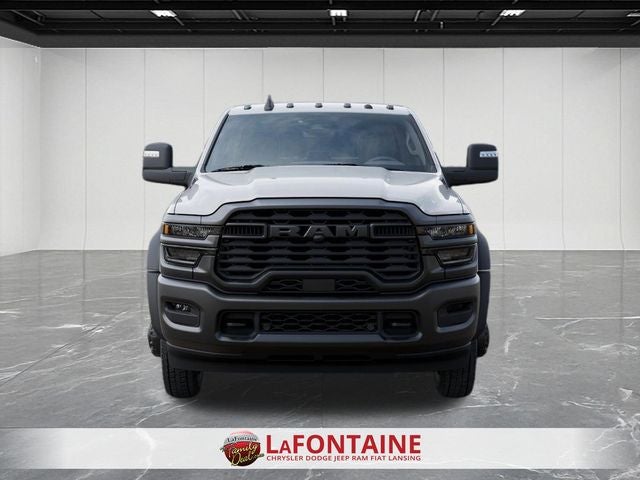 2026 RAM Ram 5500 Chassis Cab RAM 5500 TRADESMAN CHASSIS CREW CAB 4X4 84' CA