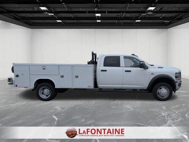 2026 RAM Ram 5500 Chassis Cab RAM 5500 TRADESMAN CHASSIS CREW CAB 4X4 84' CA