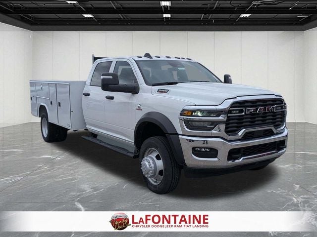 2026 RAM Ram 5500 Chassis Cab RAM 5500 TRADESMAN CHASSIS CREW CAB 4X4 84' CA