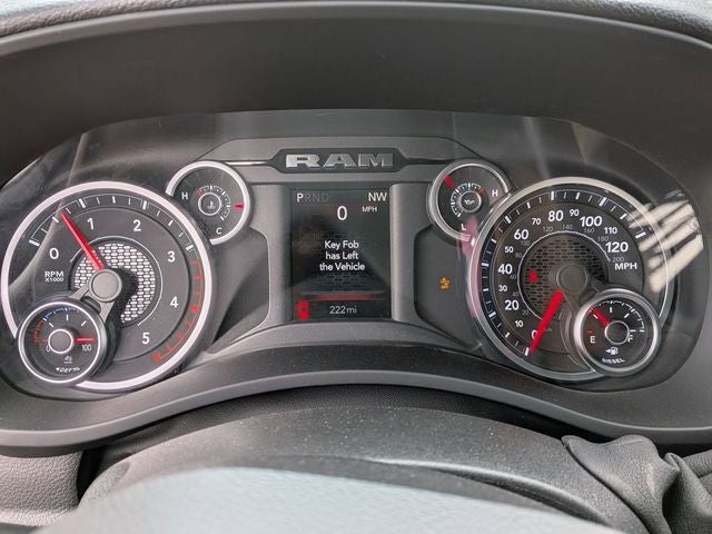 2026 RAM Ram 5500 Chassis Cab RAM 5500 TRADESMAN CHASSIS CREW CAB 4X4 84' CA