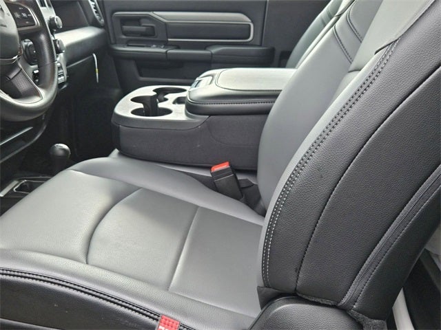 2024 RAM Ram 3500 Chassis Cab RAM 3500 TRADESMAN CHASSIS REGULAR CAB 4X4 60' CA