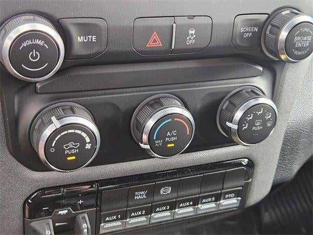 2024 RAM Ram 3500 Chassis Cab RAM 3500 TRADESMAN CHASSIS REGULAR CAB 4X4 60' CA