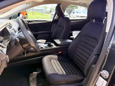 2015 Ford Fusion SE