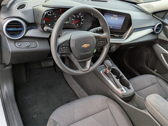 2025 Chevrolet Trax FWD LS