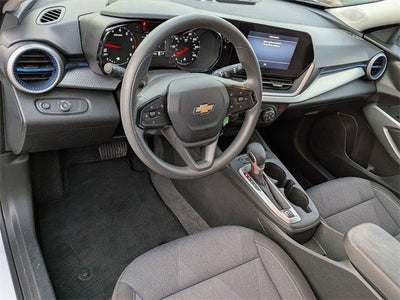 2025 Chevrolet Trax FWD LS