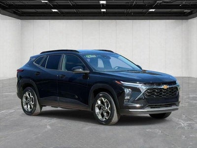 2025 Chevrolet Trax FWD LT