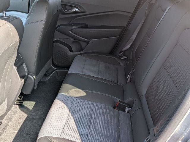 2025 Chevrolet Trax FWD LT