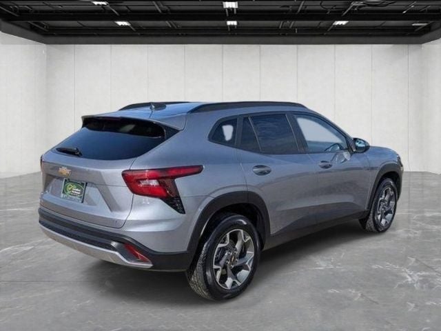 2025 Chevrolet Trax FWD LT