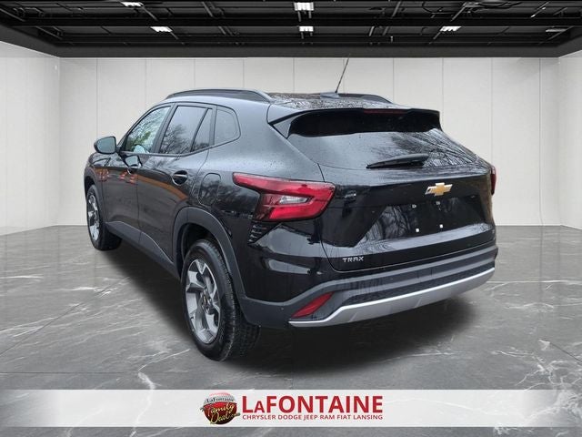 2025 Chevrolet Trax FWD LT