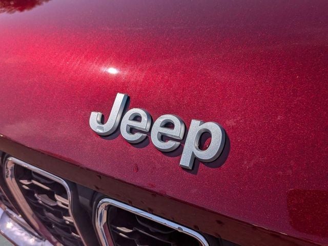 2026 Jeep Grand Cherokee GRAND CHEROKEE LAREDO X 4X4