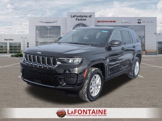 2026 Jeep Grand Cherokee GRAND CHEROKEE LAREDO X 4X4