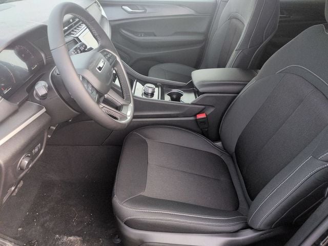 2026 Jeep Grand Cherokee GRAND CHEROKEE LAREDO X 4X4