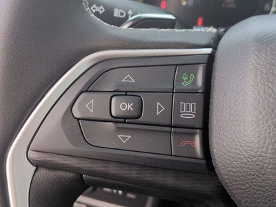 2026 Jeep Grand Cherokee GRAND CHEROKEE LAREDO X 4X4