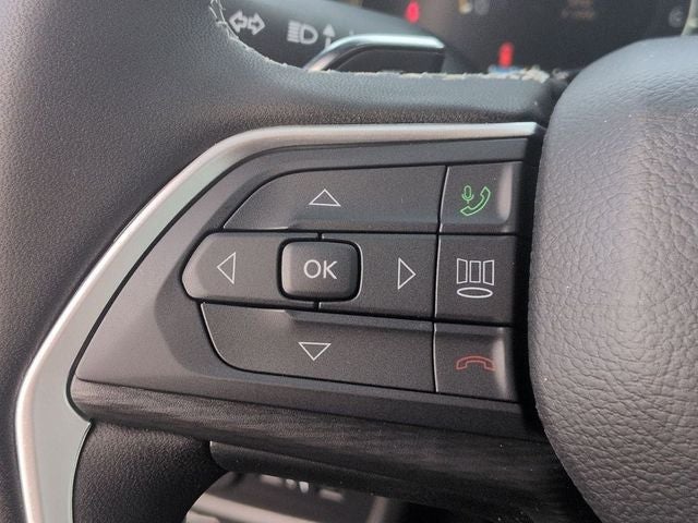 2026 Jeep Grand Cherokee GRAND CHEROKEE LAREDO X 4X4