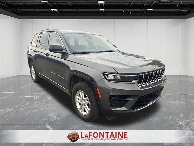 2023 Jeep Grand Cherokee Laredo 4x4