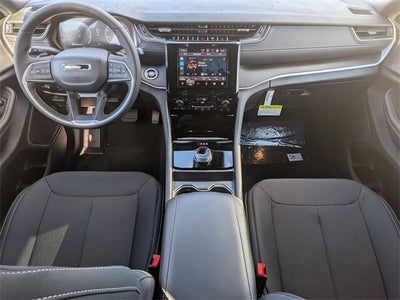 2025 Jeep Grand Cherokee GRAND CHEROKEE LAREDO X 4X4