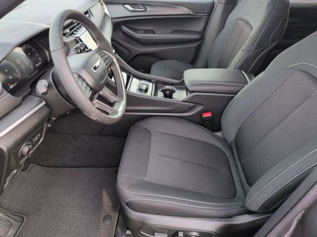 2026 Jeep Grand Cherokee GRAND CHEROKEE LAREDO X 4X4