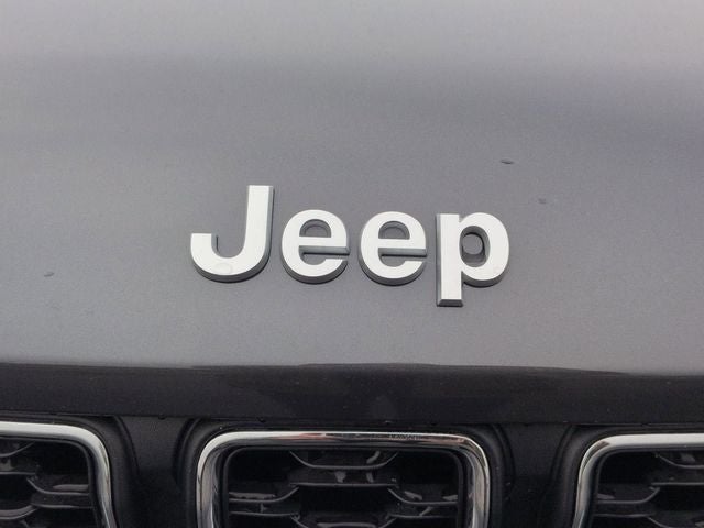 2026 Jeep Grand Cherokee GRAND CHEROKEE LAREDO X 4X4