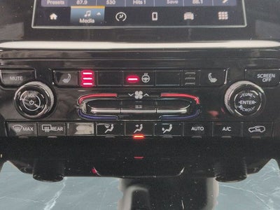 2026 Jeep Grand Cherokee GRAND CHEROKEE LAREDO X 4X4