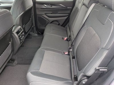 2026 Jeep Grand Cherokee GRAND CHEROKEE LAREDO X 4X4