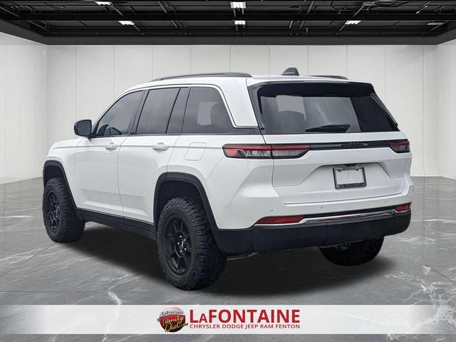 2025 Jeep Grand Cherokee Laredo X 4x4