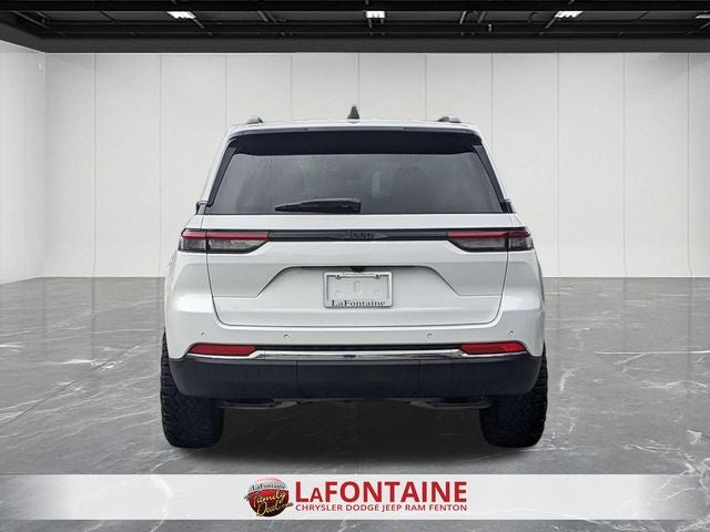 2025 Jeep Grand Cherokee Laredo X 4x4