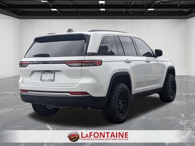 2025 Jeep Grand Cherokee Laredo X 4x4