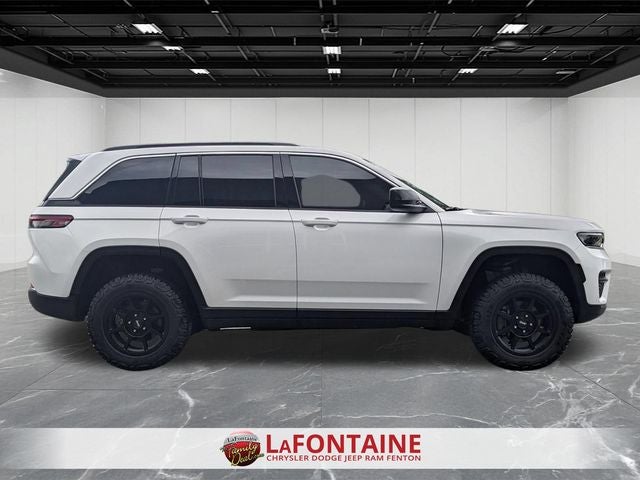 2025 Jeep Grand Cherokee Laredo X 4x4