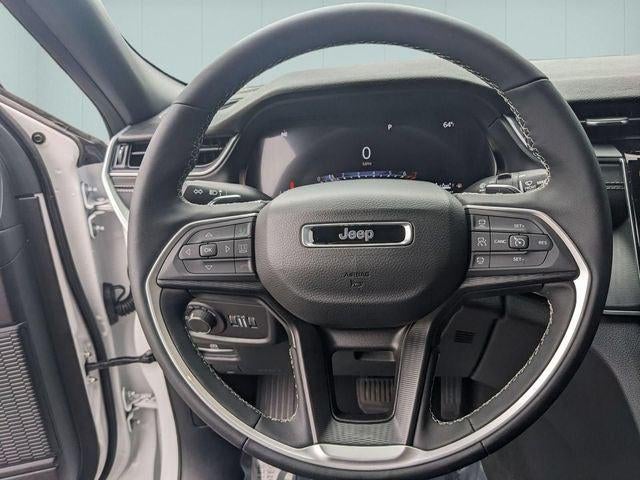 2025 Jeep Grand Cherokee Laredo X 4x4
