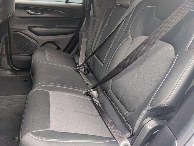 2025 Jeep Grand Cherokee Laredo X 4x4