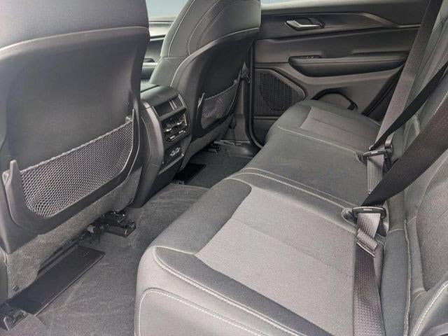 2025 Jeep Grand Cherokee Laredo X 4x4
