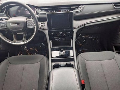 2025 Jeep Grand Cherokee Laredo X 4x4