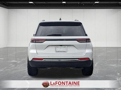 2025 Jeep Grand Cherokee Laredo X 4x4