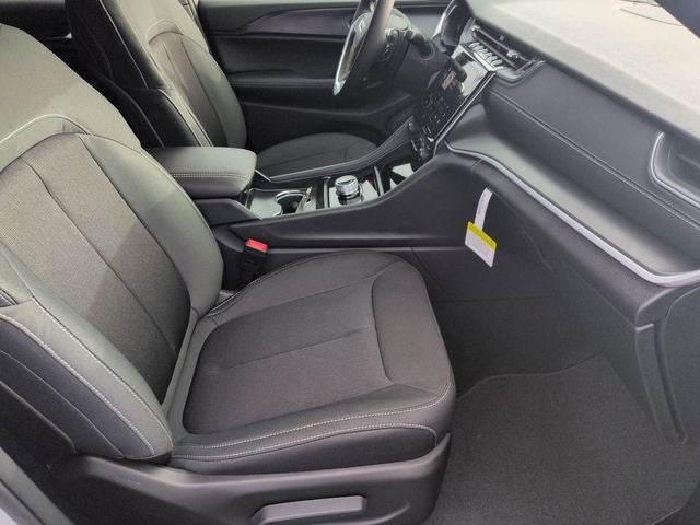 2026 Jeep Grand Cherokee GRAND CHEROKEE LAREDO X 4X4