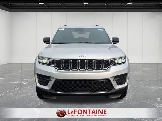 2026 Jeep Grand Cherokee GRAND CHEROKEE LAREDO X 4X4