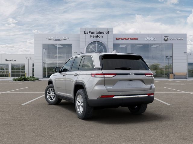 2026 Jeep Grand Cherokee GRAND CHEROKEE LAREDO X 4X4