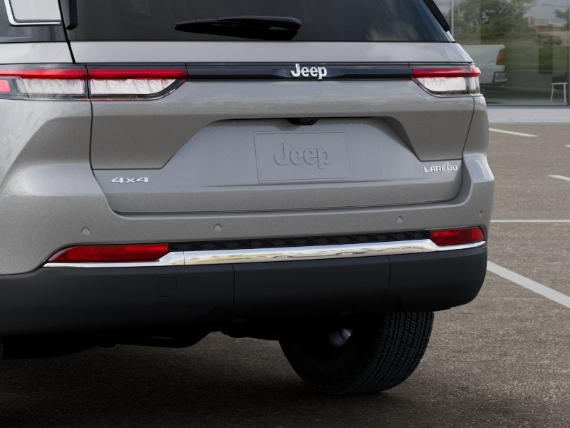 2026 Jeep Grand Cherokee GRAND CHEROKEE LAREDO X 4X4