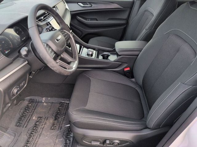 2026 Jeep Grand Cherokee GRAND CHEROKEE LAREDO X 4X4