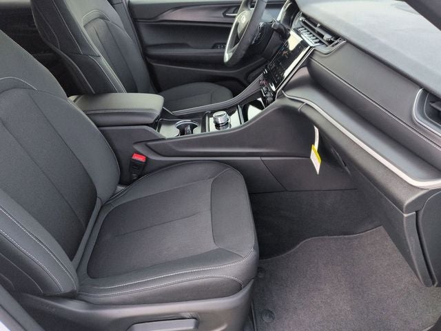 2026 Jeep Grand Cherokee GRAND CHEROKEE LAREDO X 4X4