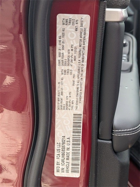 2025 Jeep Grand Cherokee GRAND CHEROKEE LIMITED 4X4