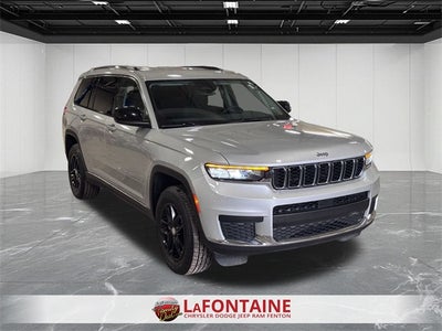 2023 Jeep Grand Cherokee L Laredo 4x4