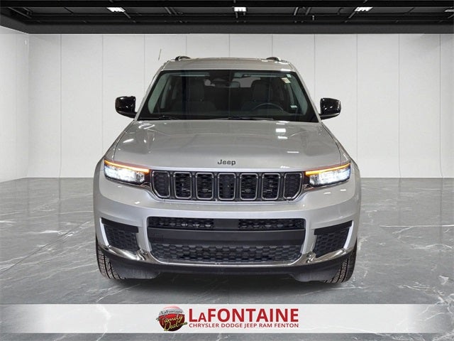 2023 Jeep Grand Cherokee L Laredo 4x4