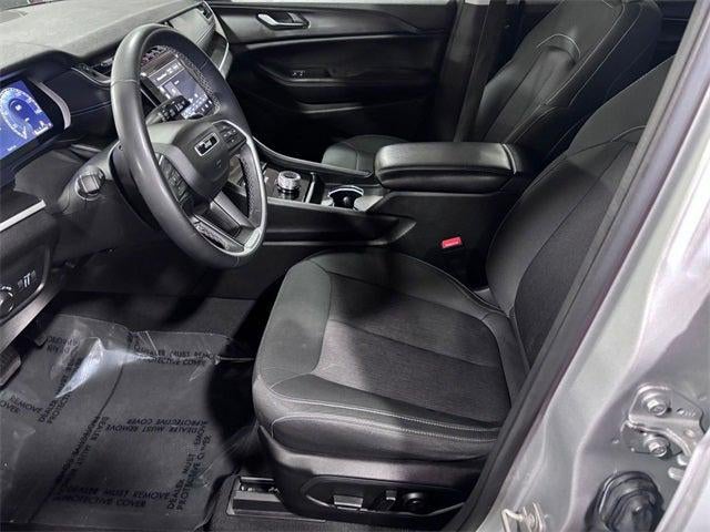 2023 Jeep Grand Cherokee L Laredo 4x4