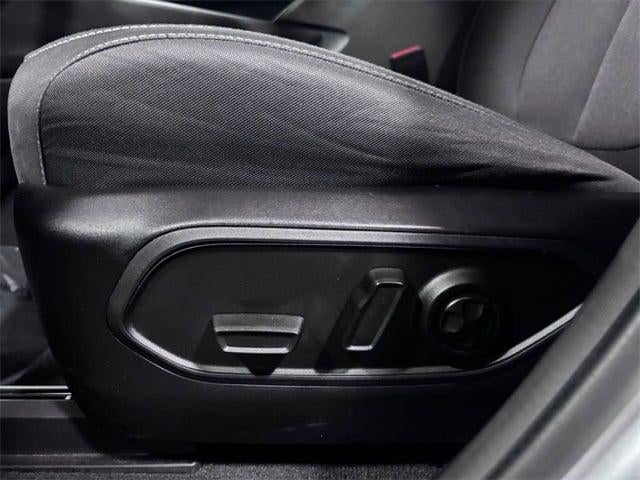 2023 Jeep Grand Cherokee L Laredo 4x4