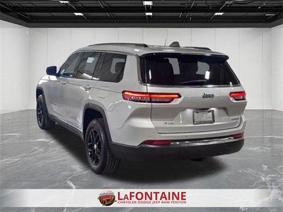 2023 Jeep Grand Cherokee L Laredo 4x4